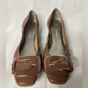 B Makowsky BFGENE Tan Slip-on Flats with buckle SZ 8